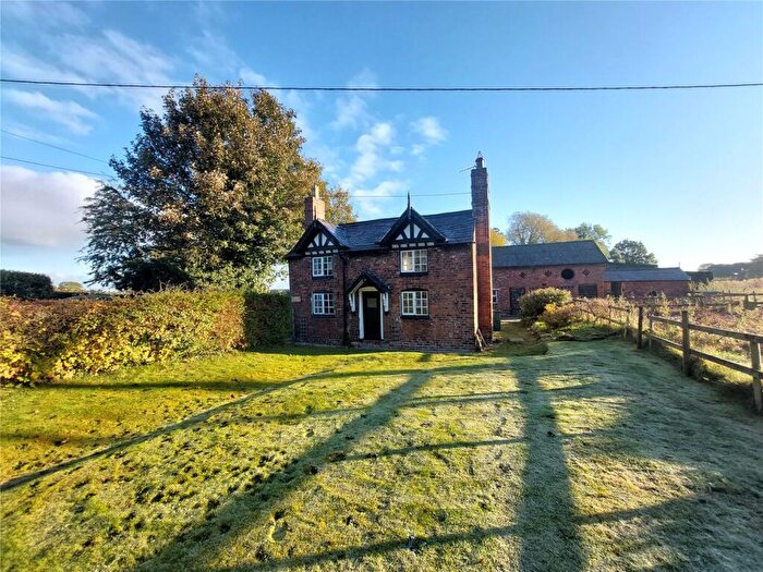 3 Bedroom Equestrian Facility To Rent In Bostock, Middlewich, Cheshire, CW10