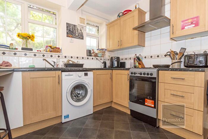 2 Bedroom Apartment For Sale In St. Martins Close, Norwich, NR3