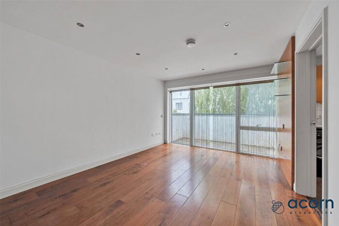 1 Bedroom Apartment For Sale In Airco Close, London, NW9