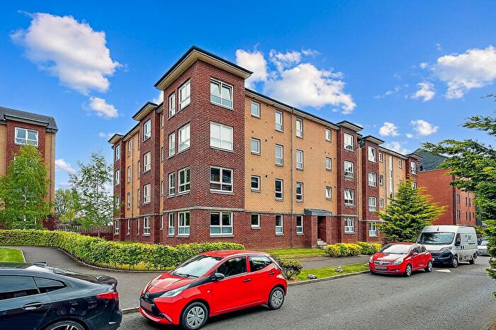 2 Bedroom Flat To Rent In Springfield Gardens, Flat -, Dennistoun, Glasgow, G31