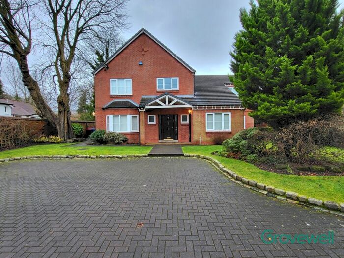 5 Bedroom Detached House To Rent In New Hall Road, Salford, M7