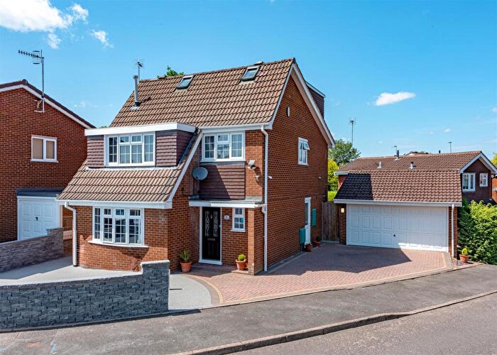 4 Bedroom Detached House For Sale In Prosper Meadow, Kingswinford, DY6