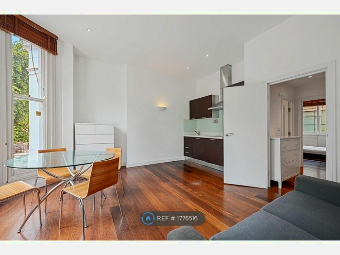 2 Bedroom Flat To Rent In Elsham Road, London, W14