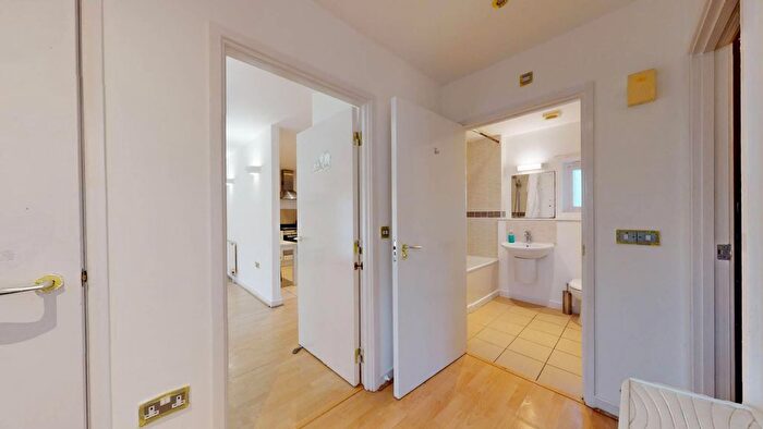 2 Bedroom Flat To Rent In Havelock Street, Kings Cross, N1