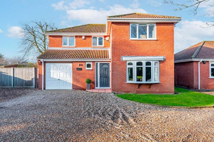 4 Bedroom Detached House For Sale In Fulmar Close, Bradwell, NR31