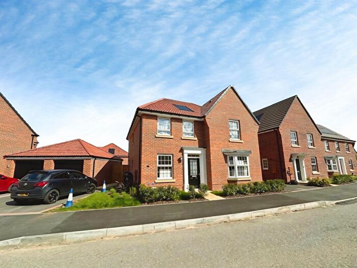 4 Bedroom Detached House For Sale In Asgard Avenue, Warsop, Mansfield, NG20