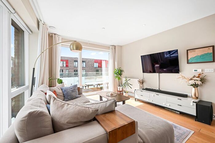 2 Bedroom Flat For Sale In West Parkside, Fiske Villas, Greenwich, London, SE10