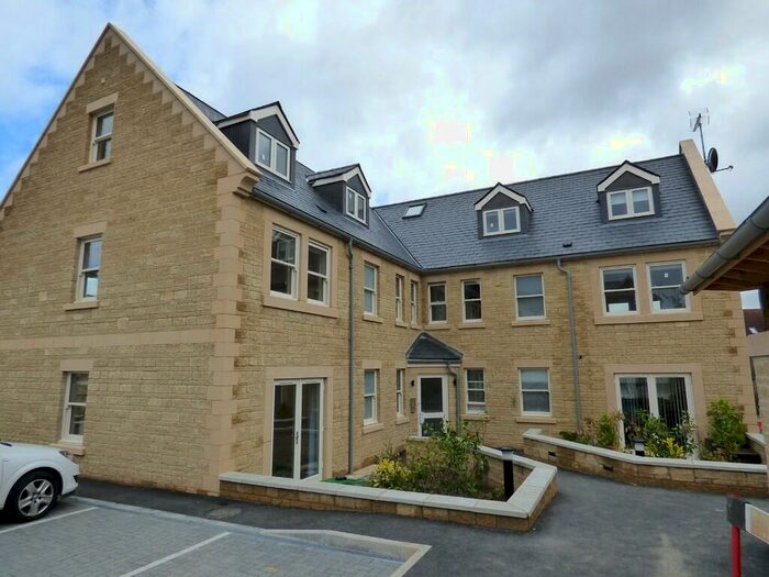 1 Bedroom Apartment To Rent In Marlborough Road, Old Town, Swindon, SN3