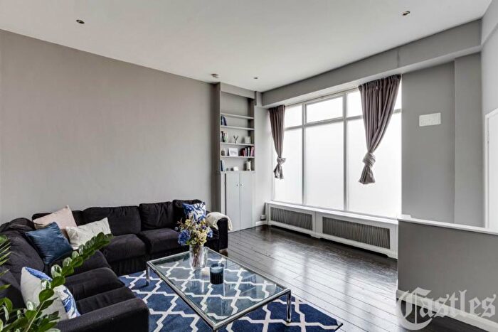 2 Bedroom Flat To Rent In Petherton Road, Highbury, N5