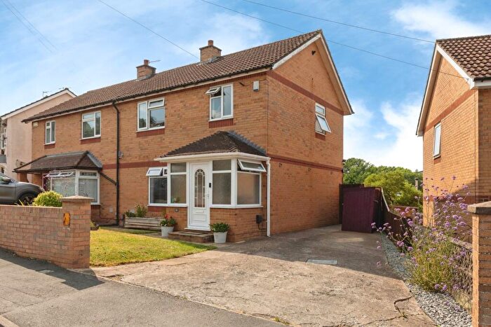 3 Bedroom Semi Detached House For Sale In Redford Crescent, Bristol, Somerset, BS13