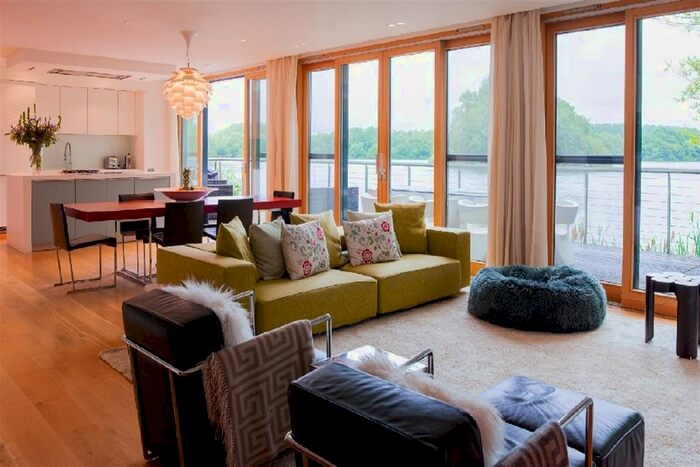 3 Bedroom Flat To Rent In Claydon Pike, Lechlade, GL7