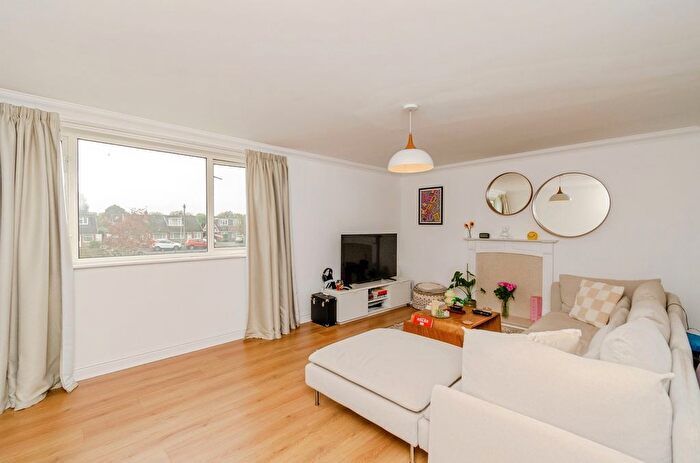 2 Bedroom Flat For Sale In Penny Court, Walsall, Staffordshire, WS6