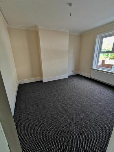 2 Bedroom Flat To Rent In Victoria Road West, Hebburn, South Tyneside, NE31