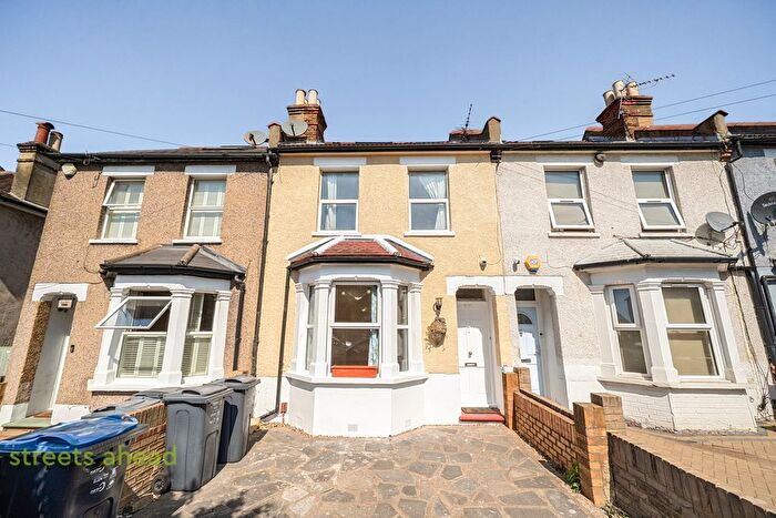4 Bedroom Terraced House For Sale In Moffat Road, Thornton Heath, CR7