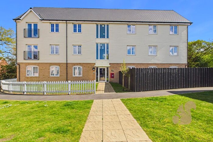 2 Bedroom Flat For Sale In Legg Close, Braintree, CM7