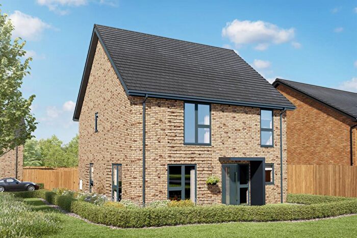 4 Bedroom Detached House For Sale In Chiltern View, Stone, Aylesbury, HP17