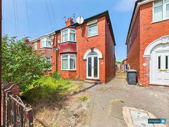 3 Bedroom Semi-Detached House For Sale In Rufford Road, Doncaster, South Yorkshire, DN4
