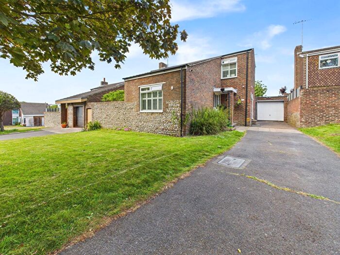 3 Bedroom Detached House For Sale In Lesser Foxholes, Shoreham By Sea, BN43