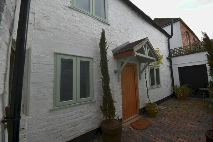4 Bedroom Terraced House To Rent In New Street, Upton-Upon-Severn, Worcester, Worcestershire, WR8