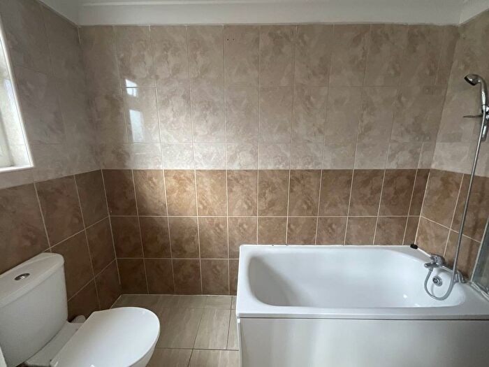 4 Bedroom Property To Rent In Blythswood Road, Seven Kings, Ilford, IG3
