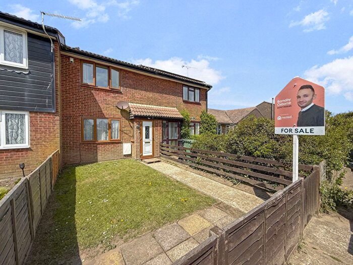 2 Bedroom Terraced House For Sale In Marchants Drive, Camber, TN31