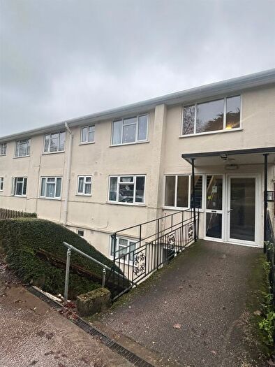 2 Bedroom Flat For Sale In Stitchill Road, Torquay, TQ1