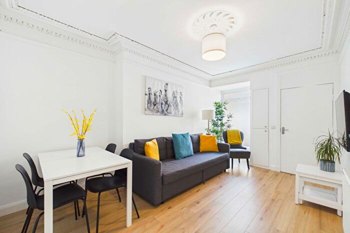 1 Bedroom Flat For Sale In Bathfield, Leith, Edinburgh, EH6