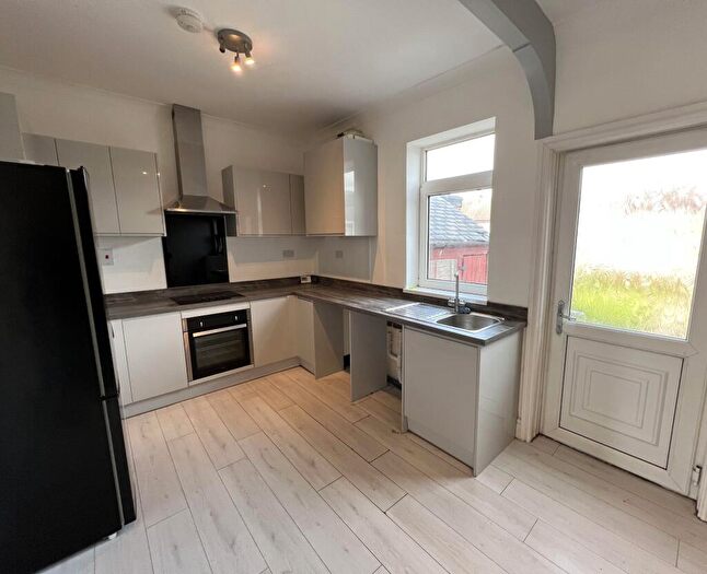 2 Bedroom Terraced House To Rent In Church Road, Edlington, Doncaster, DN12