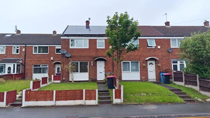 3 Bedroom End Of Terrace House To Rent In Peel Green Road, Eccles, M30