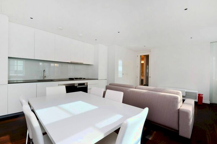 1 Bedroom Flat To Rent In Picton Place, Marylebone, London, W1U
