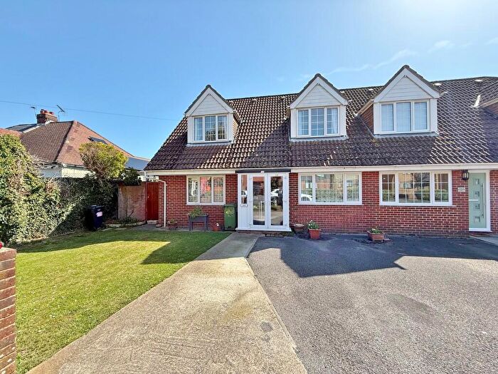 3 Bedroom Semi-Detached House For Sale In Station Road, Drayton, PO6