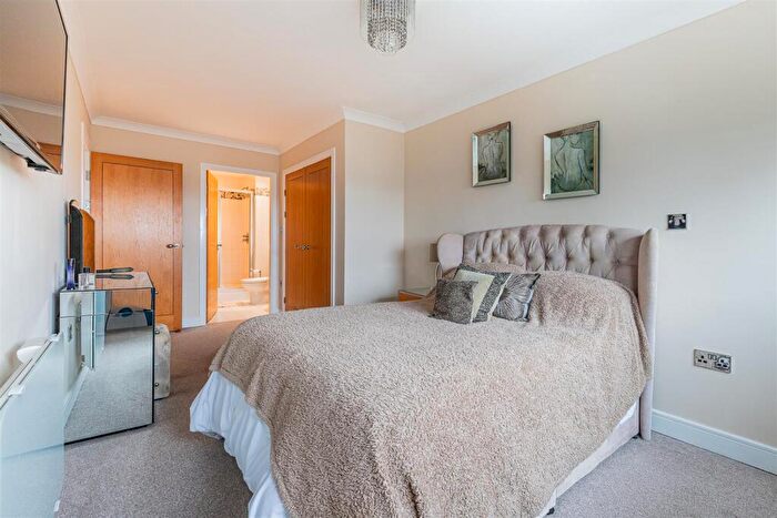 2 Bedroom Apartment To Rent In Bute Terrace, City Centre, CF10