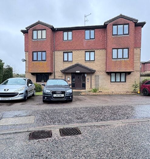 1 Bedroom Flat For Sale In Hunting Gate, Colchester, CO1