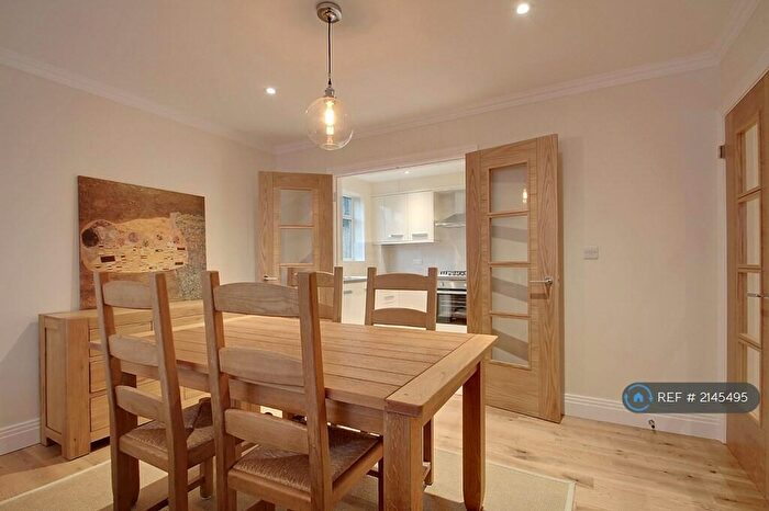 2 Bedroom Flat To Rent In South Vale, Harrow, HA1