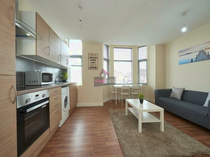 2 Bedroom Flat To Rent In Weaste Lane, Salford, M5