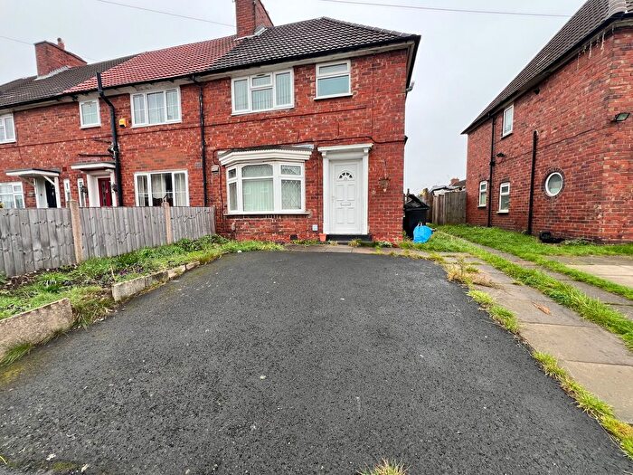3 Bedroom End Of Terrace House To Rent In Bassett Road, Wednesbury, WS10