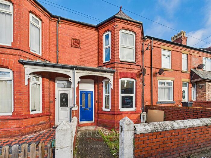 2 Bedroom Flat For Sale In Church Street, Connah's Quay, Deeside, CH5