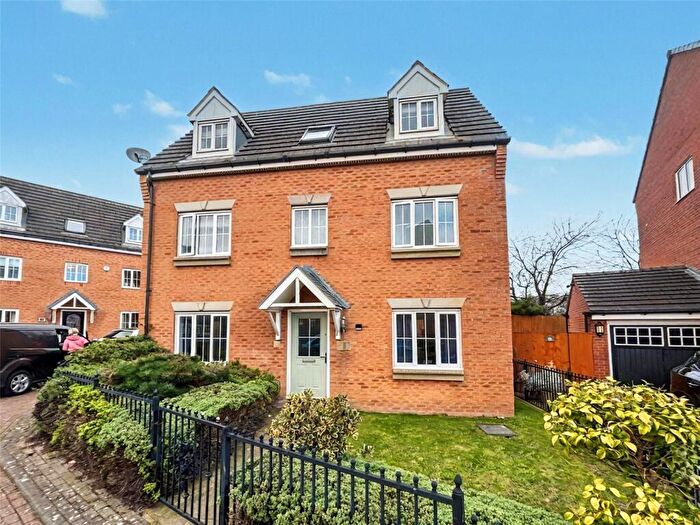 4 Bedroom Detached House To Rent In Waggon Road, Leeds, LS10