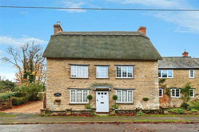 5 Bedroom House To Rent In Main Street, Hethe, Bicester, OX27