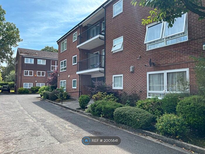 1 Bedroom Flat To Rent In Mosslea Park, Liverpool, L18