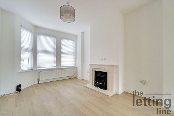 3 Bedroom Terraced House To Rent In Woodlands Road, Enfield, Middlesex, EN2