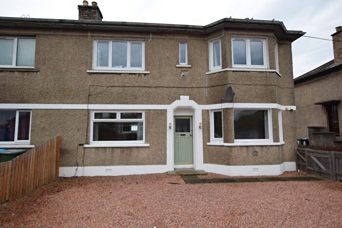 2 Bedroom Flat To Rent In Carnegie Place, Perth, PH1