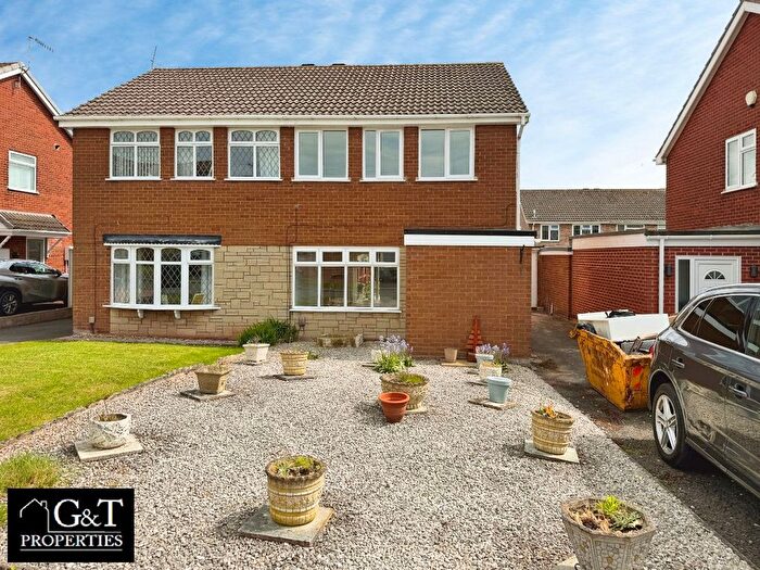 3 Bedroom Semi-Detached House To Rent In Catesby Drive, Kingswinford, DY6