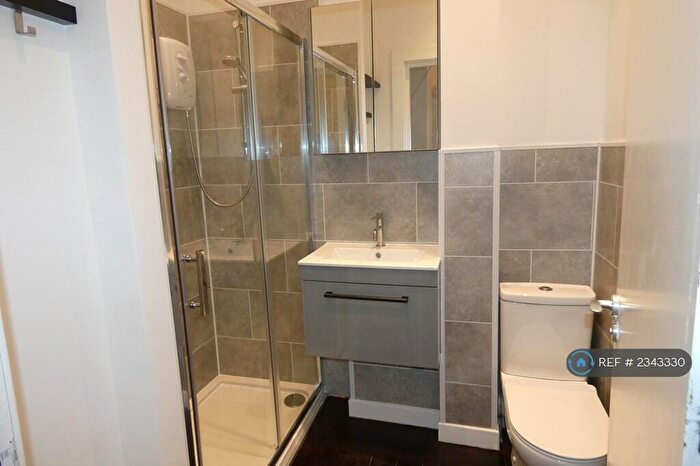 2 Bedroom Flat To Rent In Dumbarton Road, Glasgow, G11