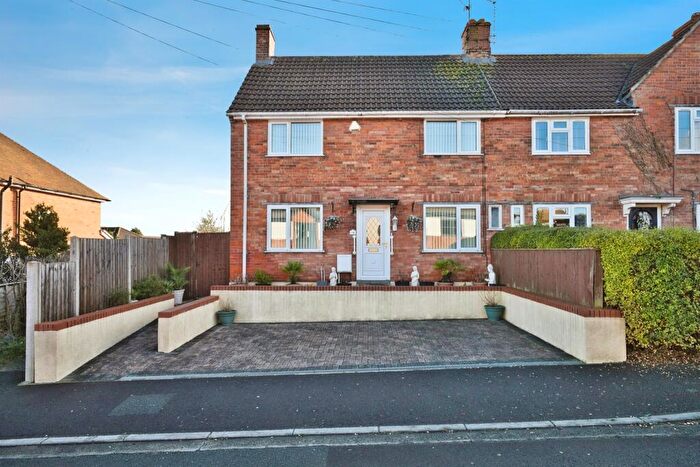 3 Bedroom End Of Terrace House For Sale In Highfield Road, Yeovil, BA21