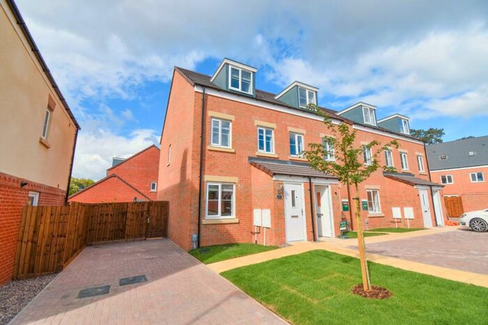 3 Bedroom Semi-Detached House To Rent In Everdon Drive, Scholars Green, Northampton, NN2