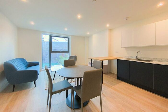 2 Bedroom Apartment To Rent In Laurence Place, New Kings Head Yard, M3