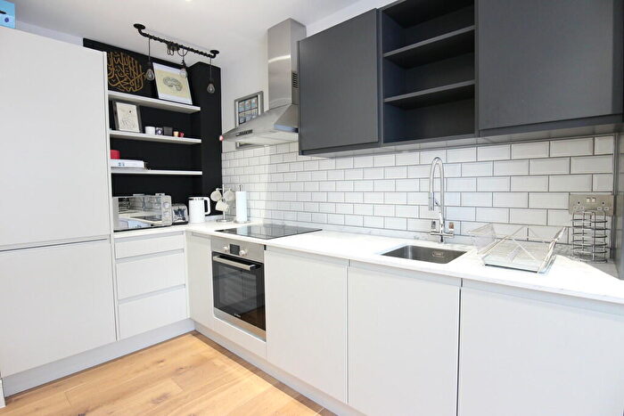 1 Bedroom Flat To Rent In Rye Lane, Peckham, SE15