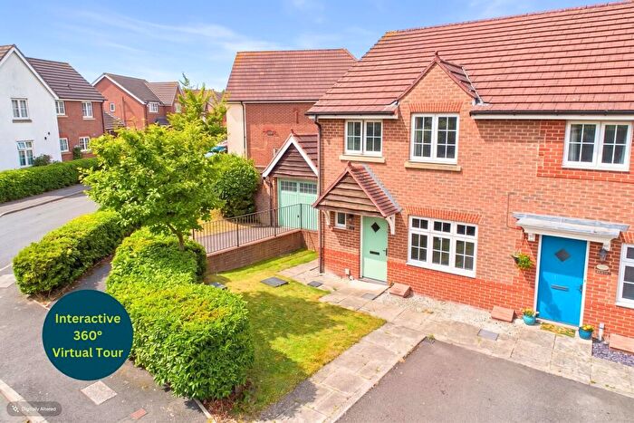 3 Bedroom End Of Terrace House For Sale In Clipson Crest, Barton-upon-Humber, North Lincolnshire, DN18