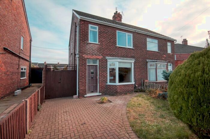 3 Bedroom Semi-Detached House To Rent In Haig Avenue, Scunthorpe DN16